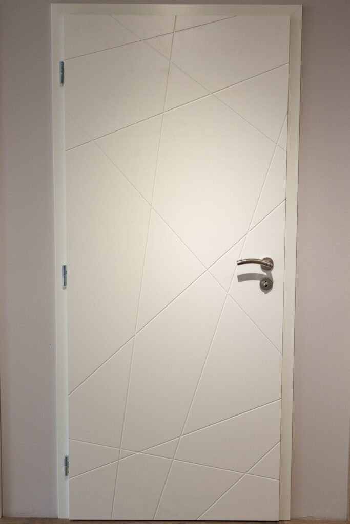 Modeli 004